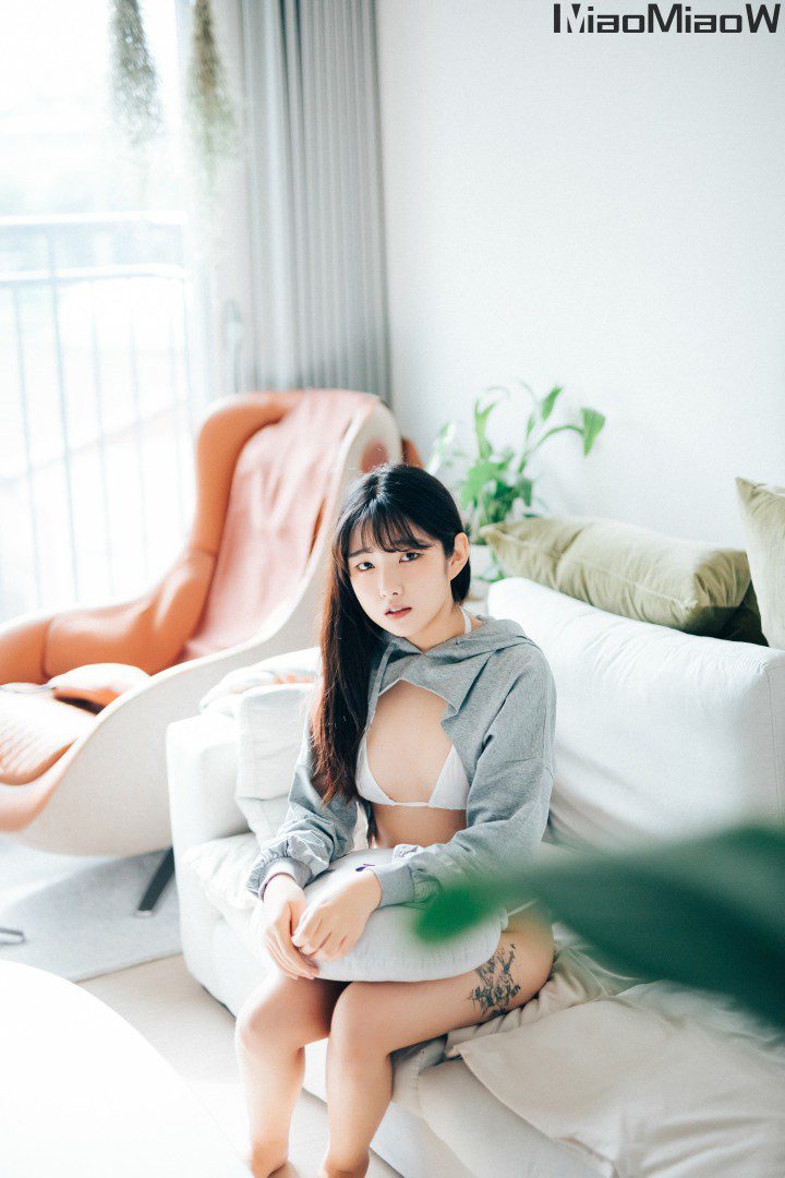 [Loozy] SonSon (손손) – Date at home [176P-1.15G]