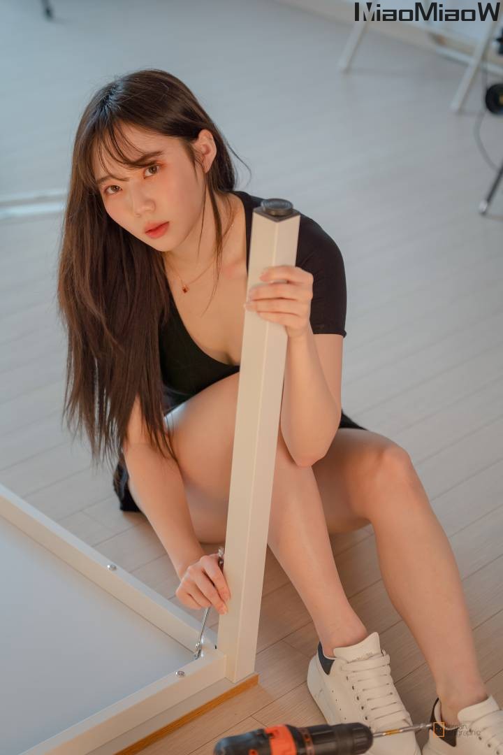 [Korean Realgraphic] NO.008 Myua – Assembling the table [54P-260MB]