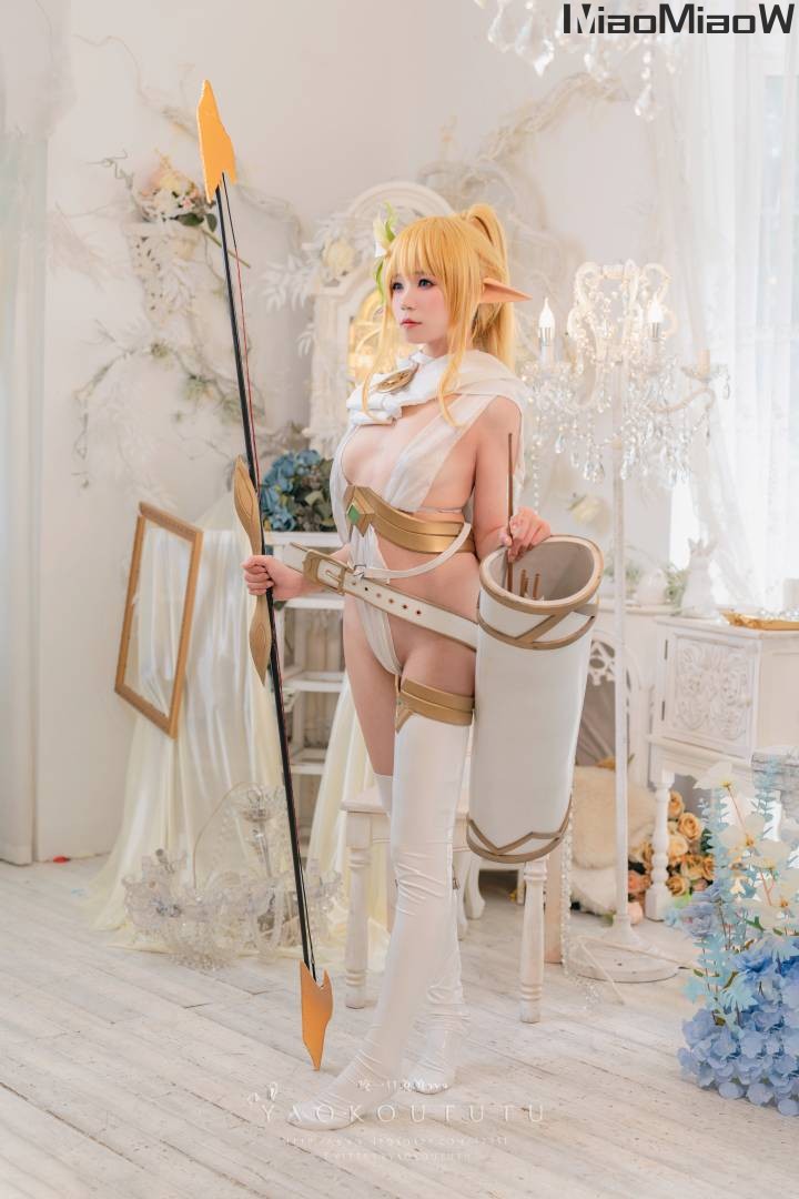 Coser@黏黏团子兔 – 精灵 弓箭手广寒宫 [50P+1V-1.23GB]