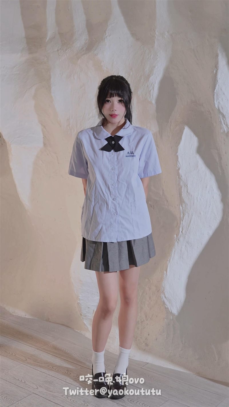 Coser@黏黏团子兔 – I LOVE U [1V-558MB]