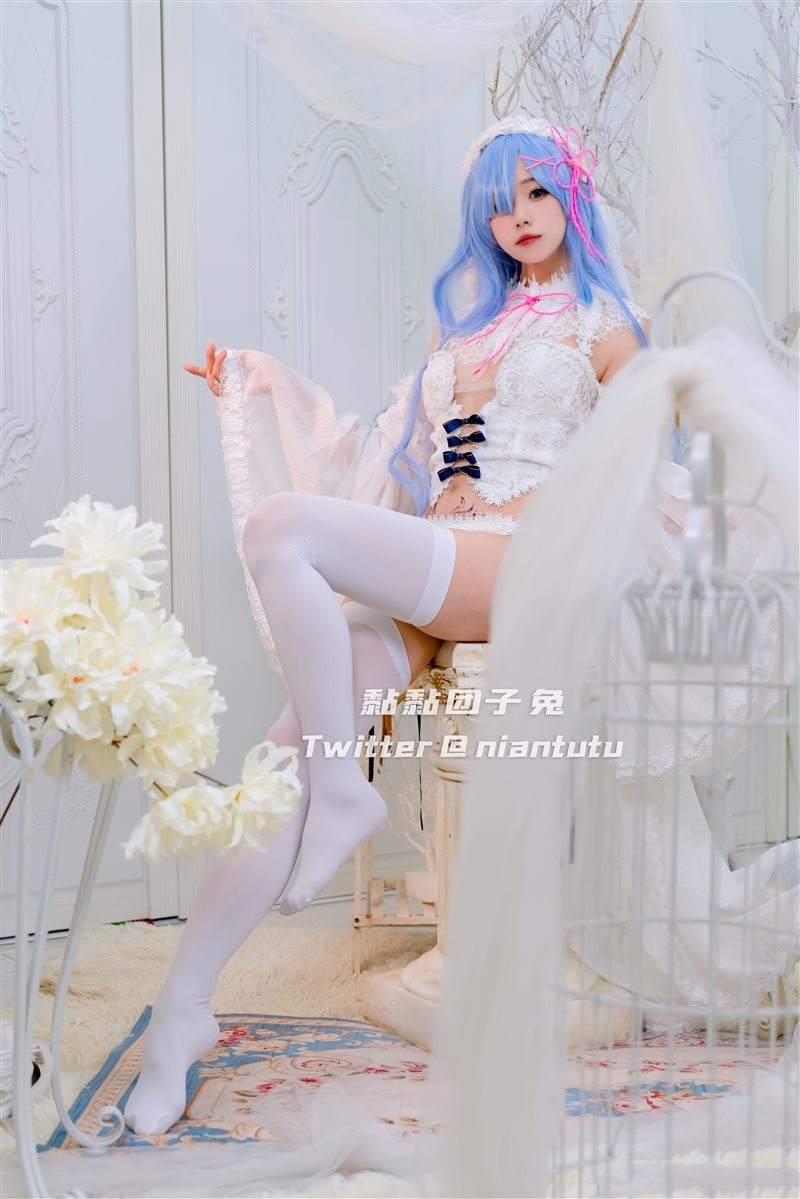 Coser@黏黏团子兔 – 长发蕾姆 [41P-637M]