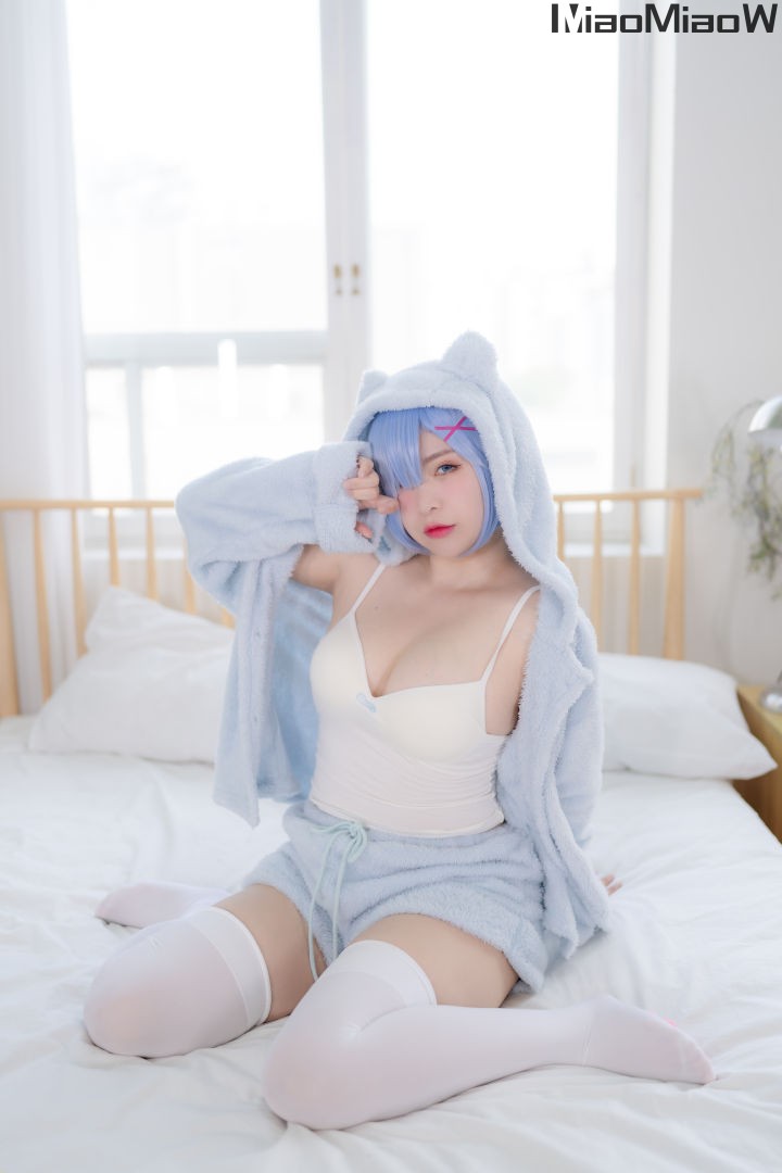 Yuna (유나) – Re Zero Rem [83P-1.37GB]